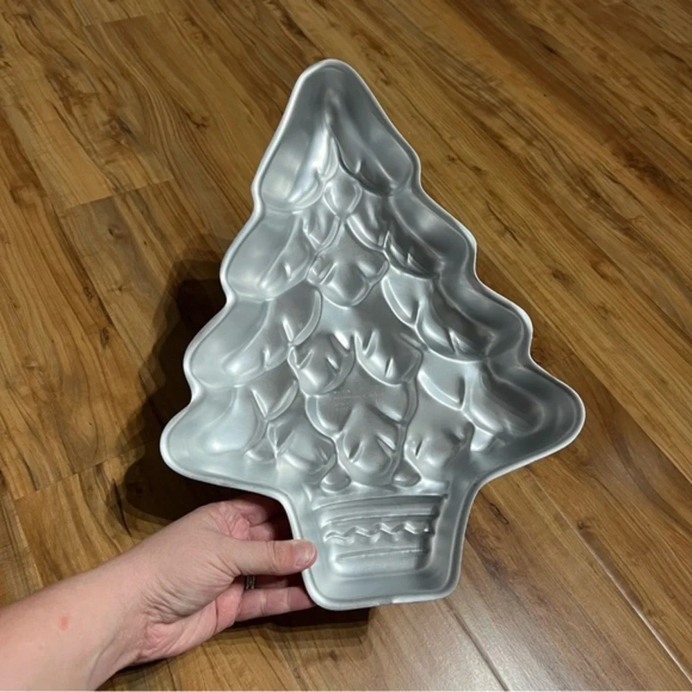 Wilton‎ Cake Pan Mold CHRISTMAS TREE 502-1107 Winter Vintage Holiday Baking